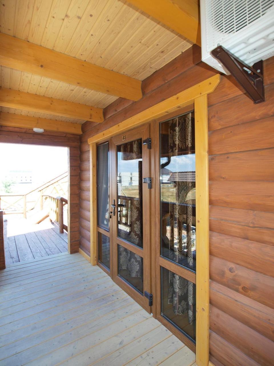Пегас Hotel Zaliznîi Port Exterior foto